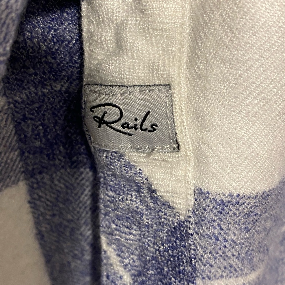 RAILS Button Down Plaid Blue Shirt size Medium Flannel - Picture 4 of 10